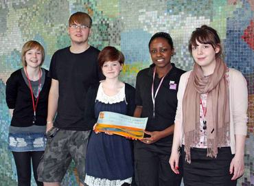 Belgrade Apprentices - Tia Guest - Marcus Cameron - Abbie Willetts - Melissa Jordan - Rosie Mackie with the award