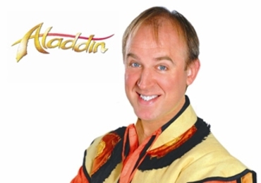 Tim Vine as Wishee Washee in Richmond Theatre's Aladdin